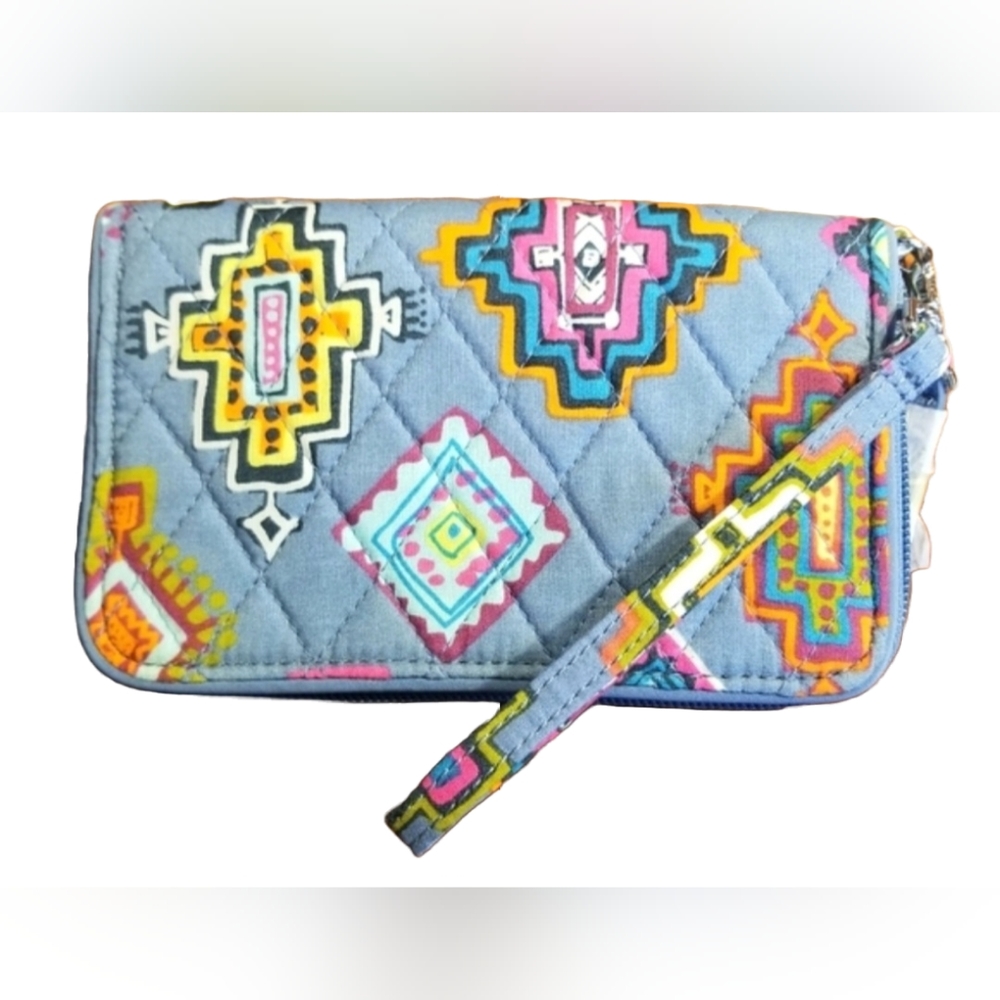 Vera Bradley RFID Grab & Go Wrislet in Painted Medallions